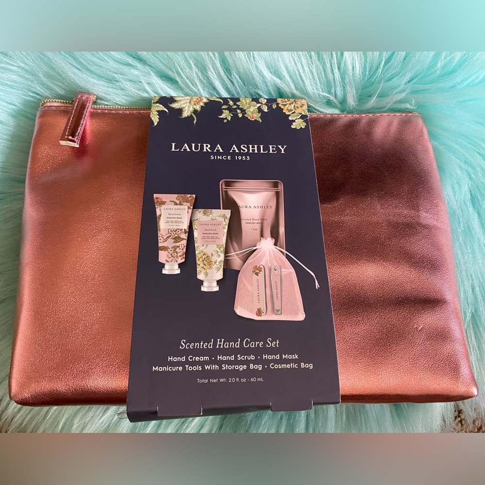 Laura Ashley Scented Hand Care Set